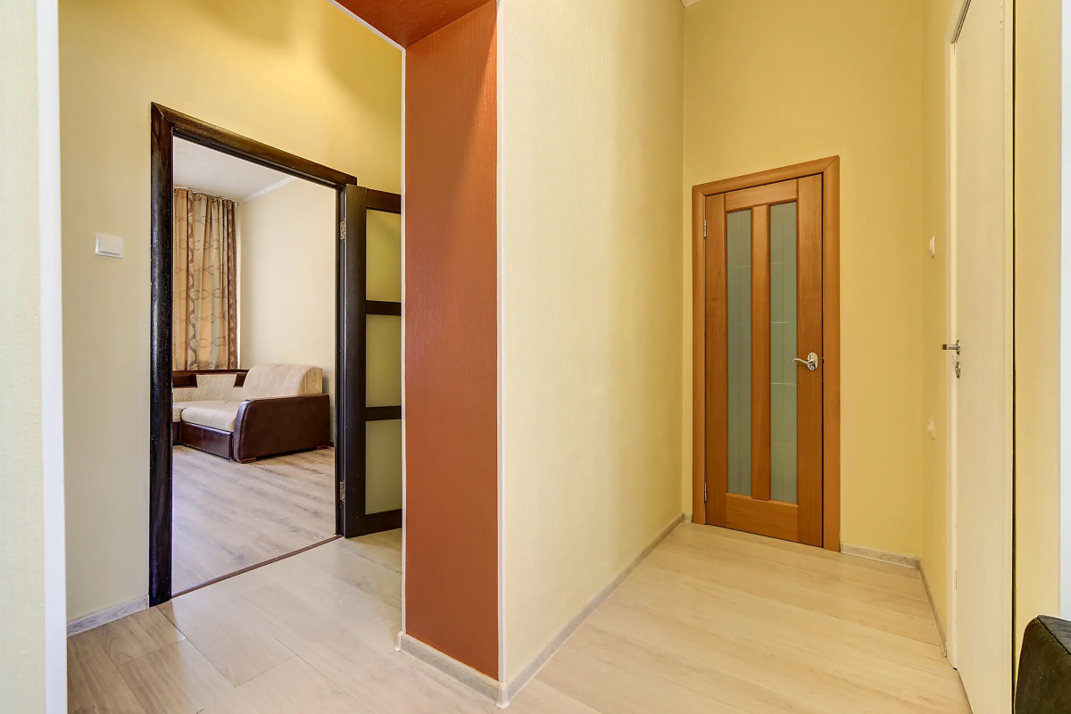 FlatStar on Ligovsky 84-2