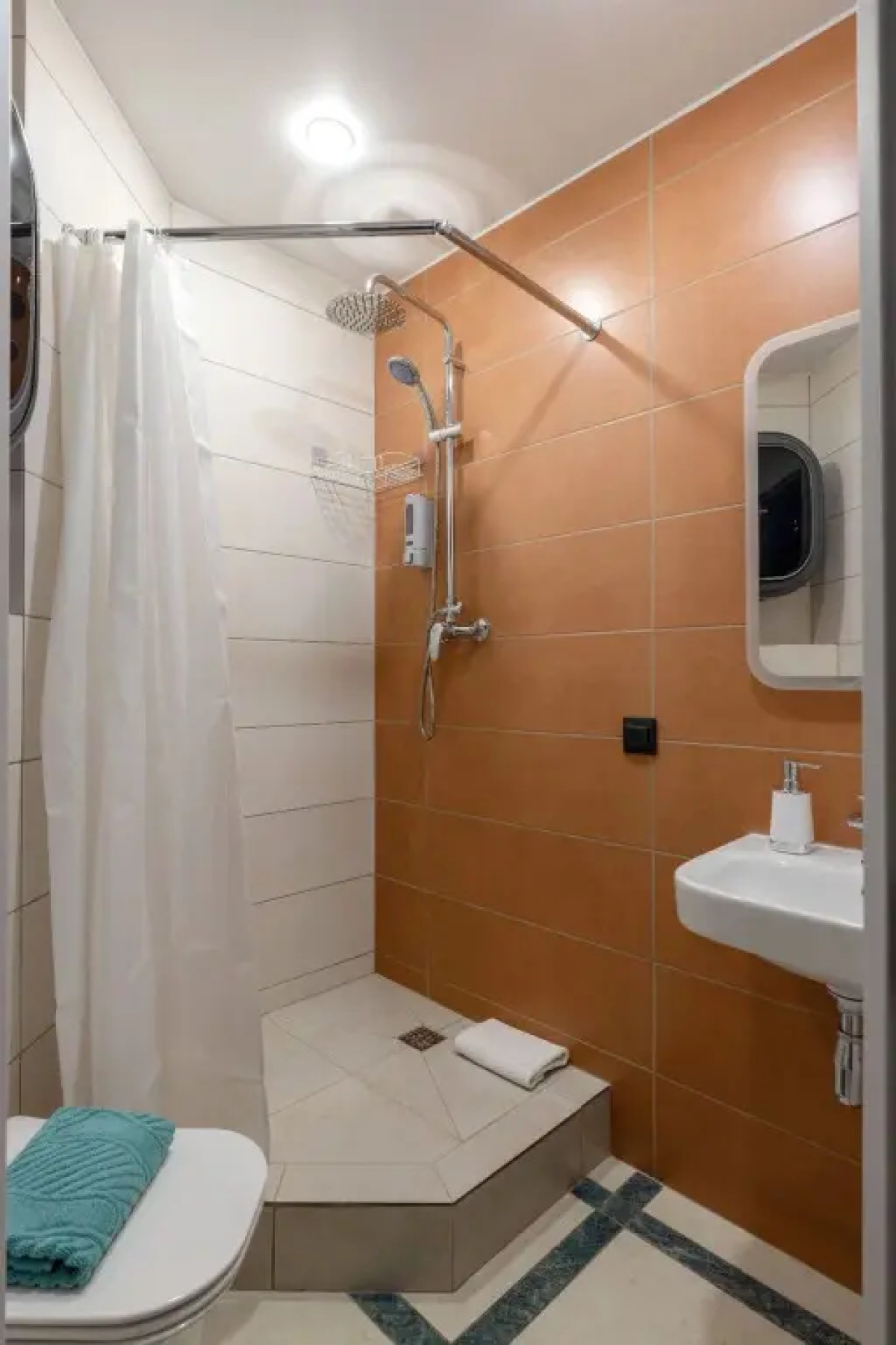 Комплекс апартаментов "izzzi life vibe"