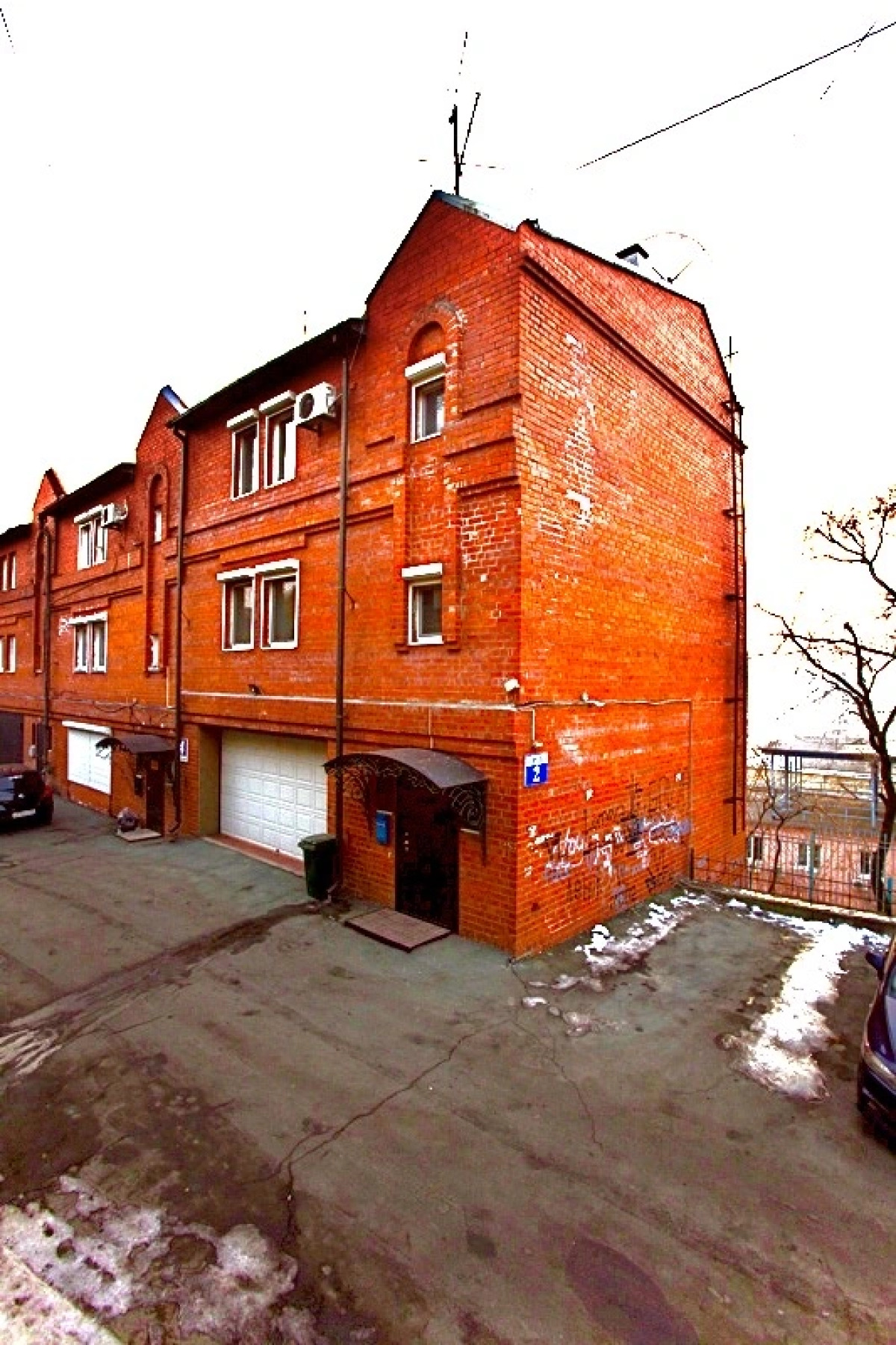 Port House в центре города