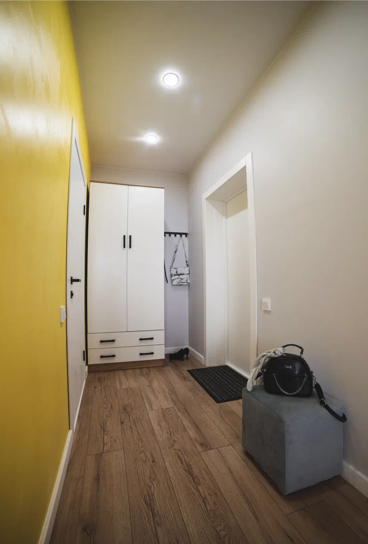 Апартаменты Желтая Студия с панорамным окном