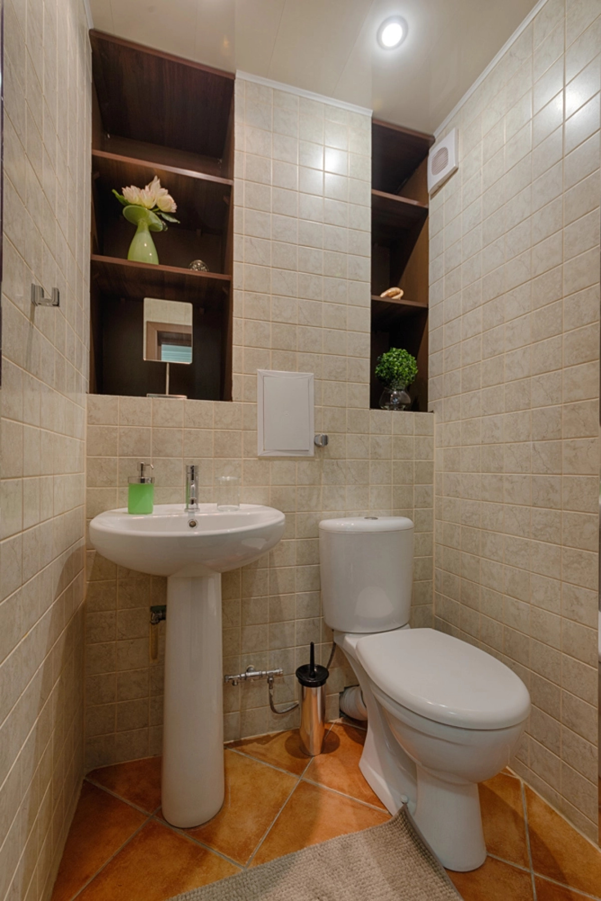 Апартаменты 5-комнатные HomeApart Сторожовская, 8