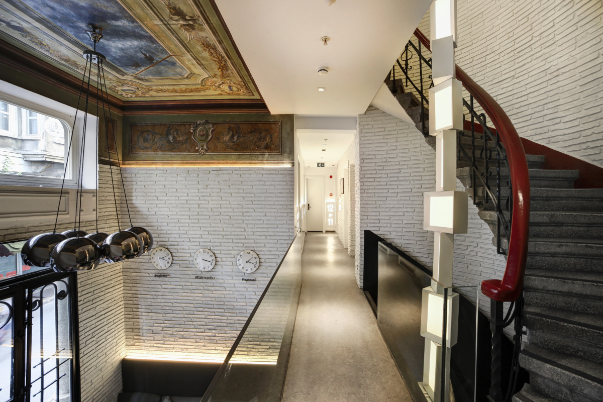 Хостел Wabi Hostels