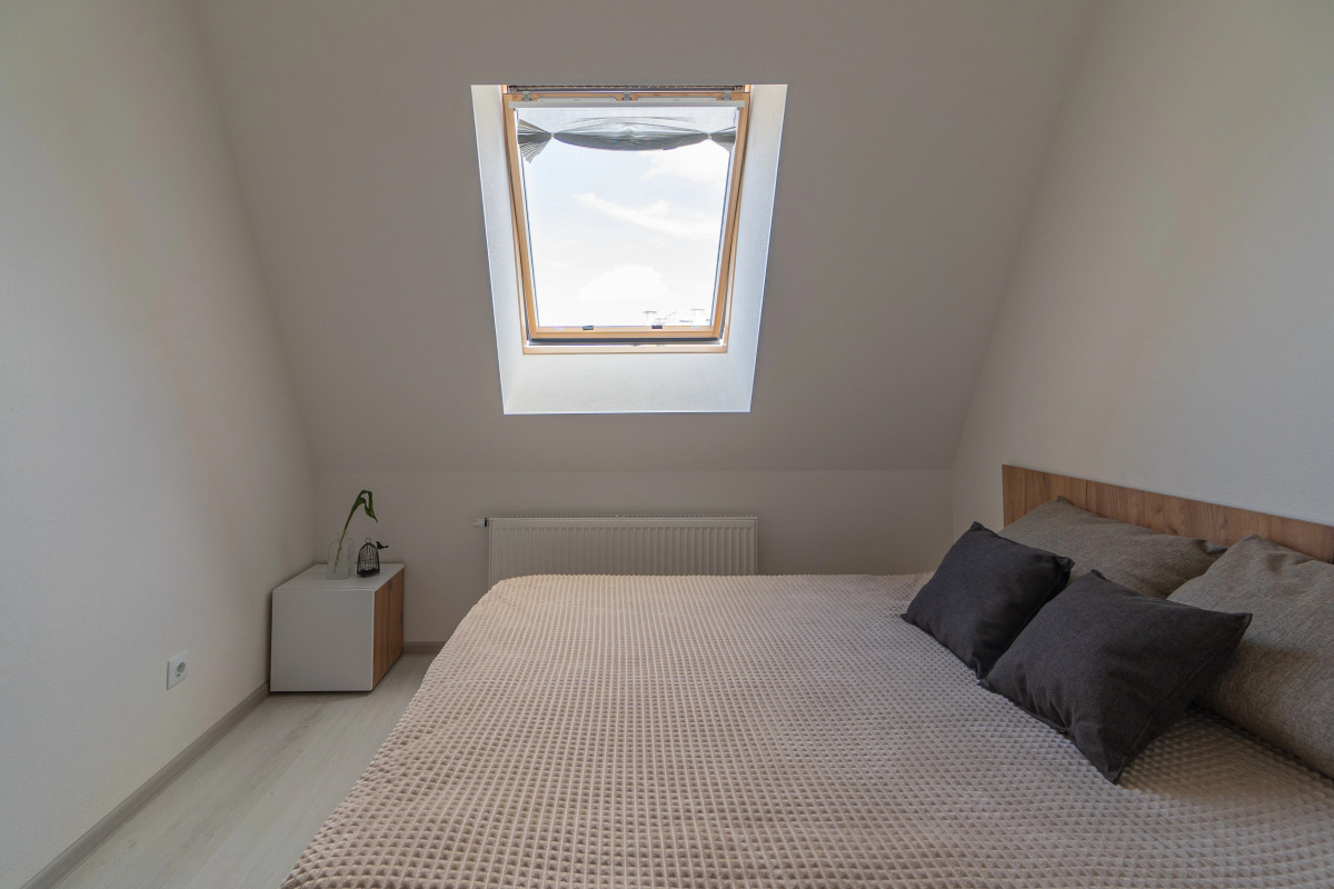 Апартаменты Двухкомнатная Квартира на Мансардном Этаже