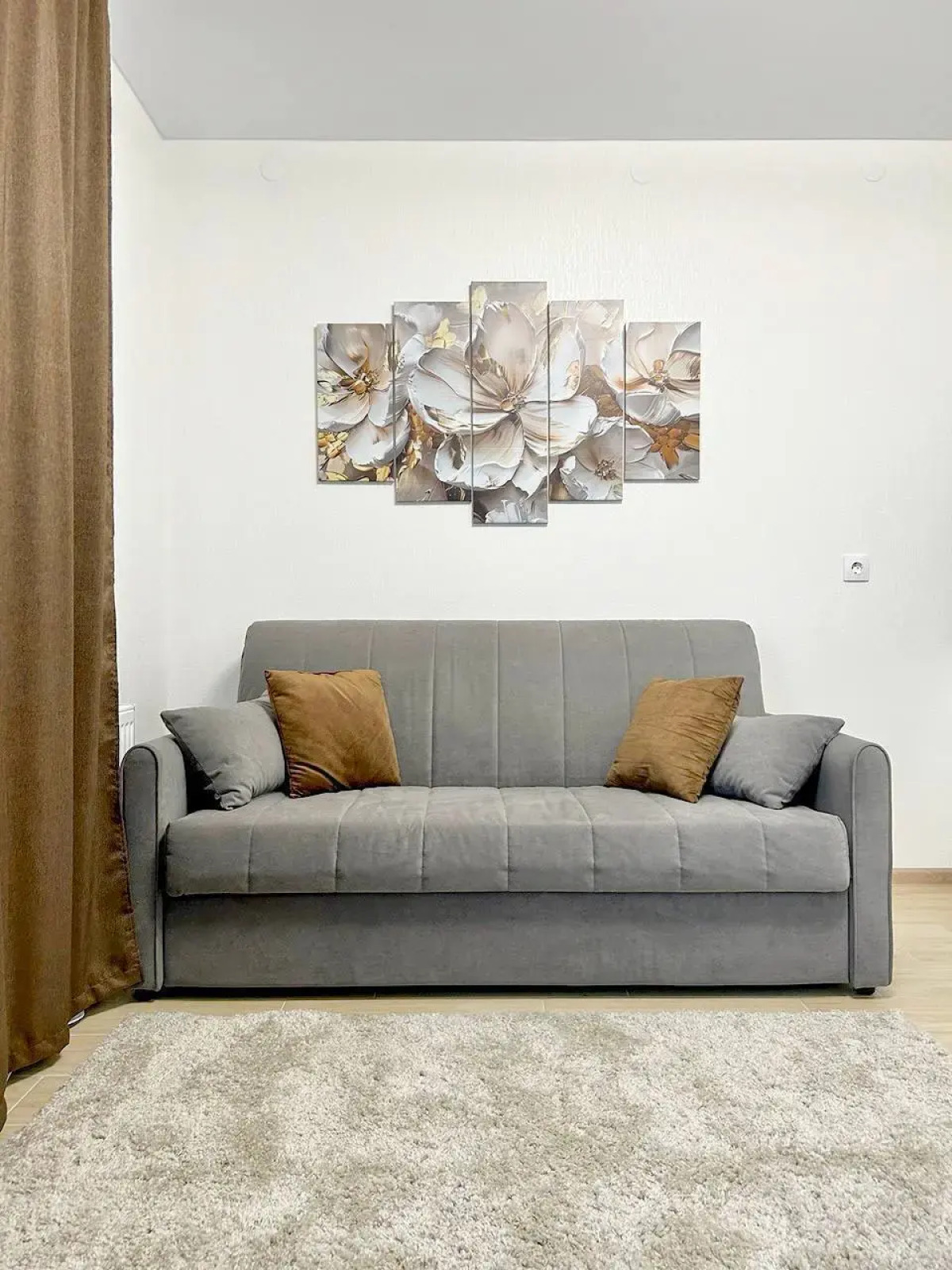 Квартира на проспекте Героев Донбасса 10