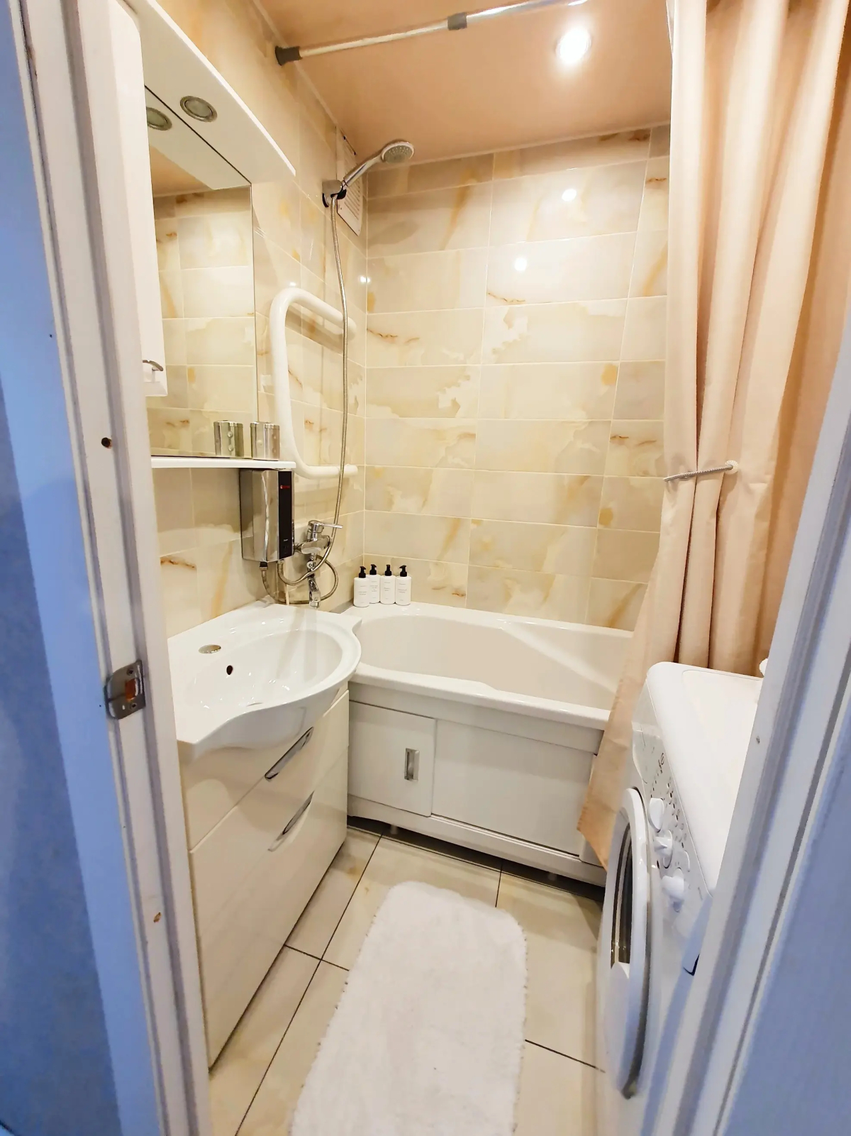 Апартаменты Уютные апартаменты в МАЛИНОВКЕ