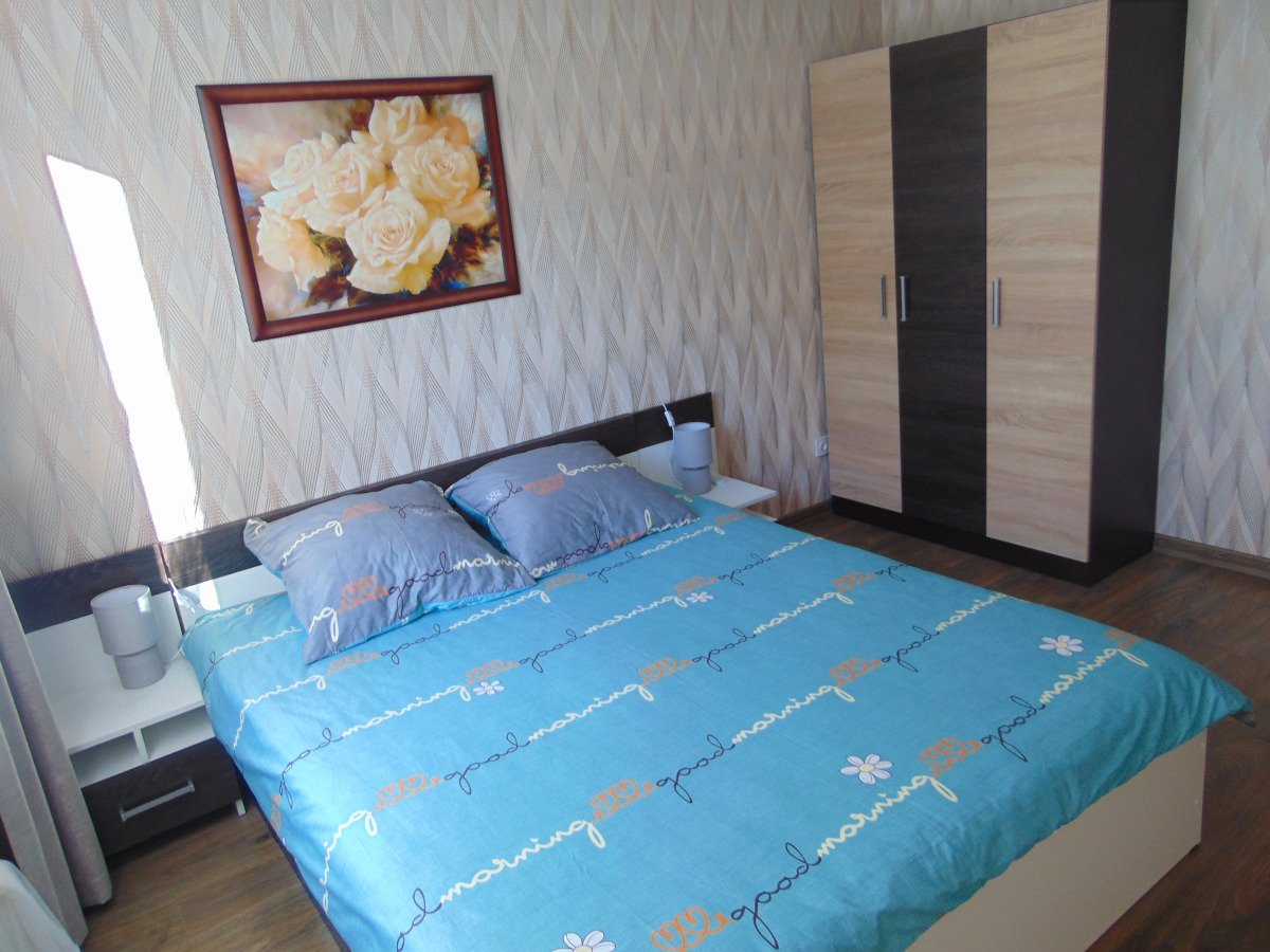 Апартаменты Уютная Двухкомнатная Квартира со Свежим Ремонтом