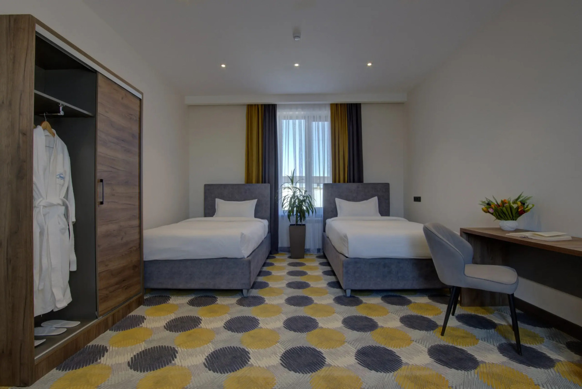 Отель Grand Khan Tengri