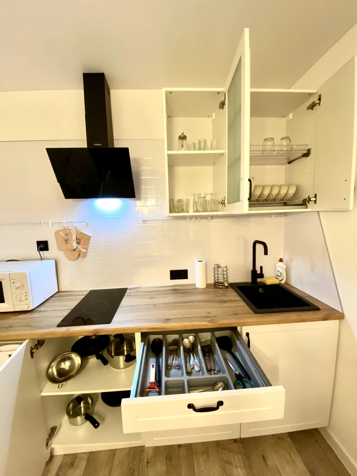 Апартаменты Та самая квартира с дизайнерским ремонтом недалеко от вокзала