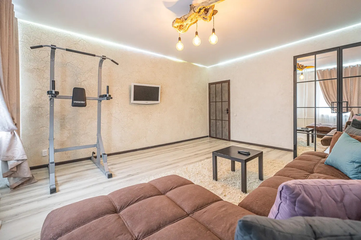 Апартаменты Пять Звёзд на Кировке