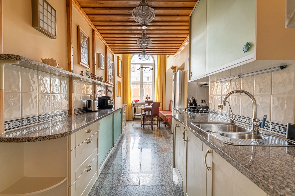 Апартаменты Большая Конюшенная 3