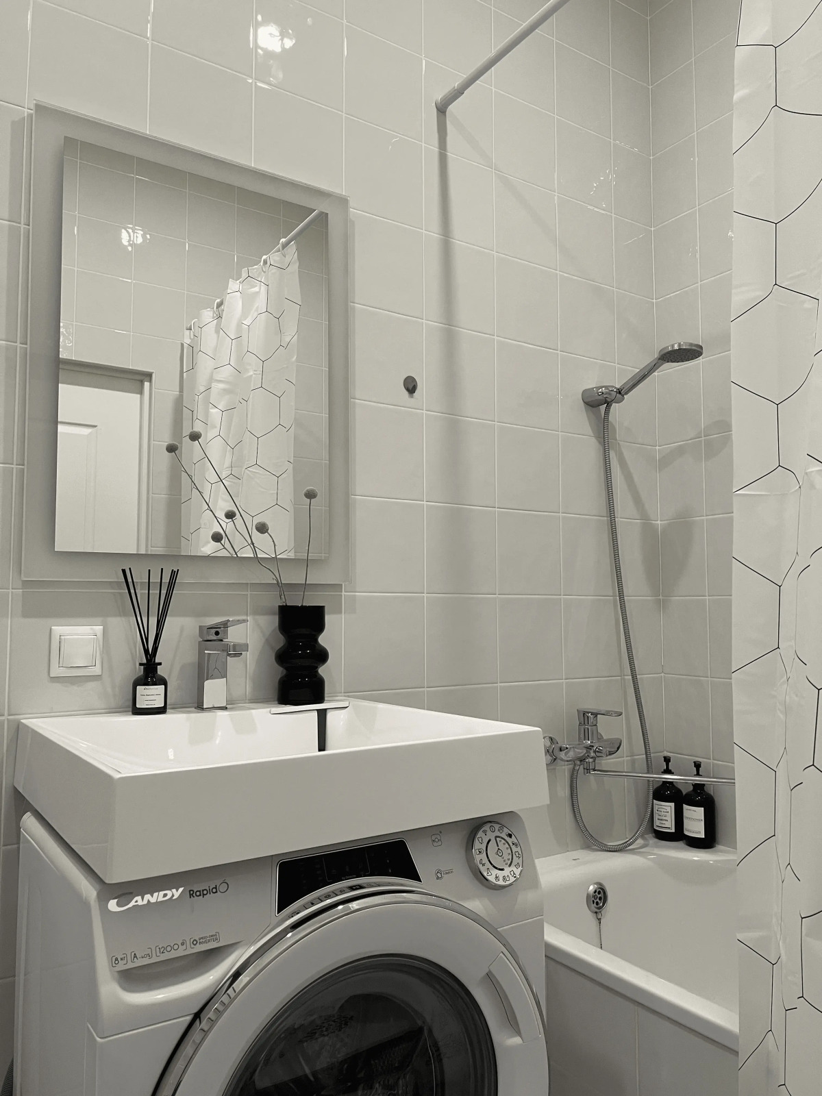 Квартира 1 Комнатная на Молодогвардейской 218