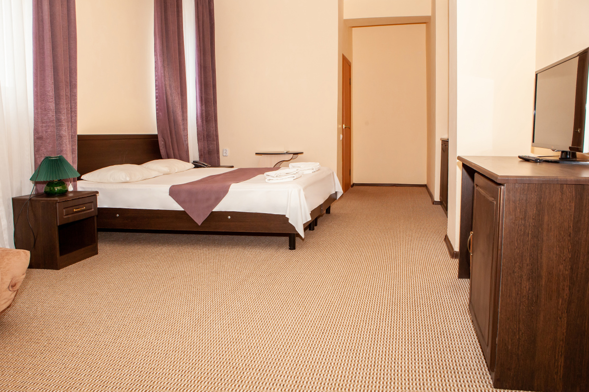 Отель Максимус