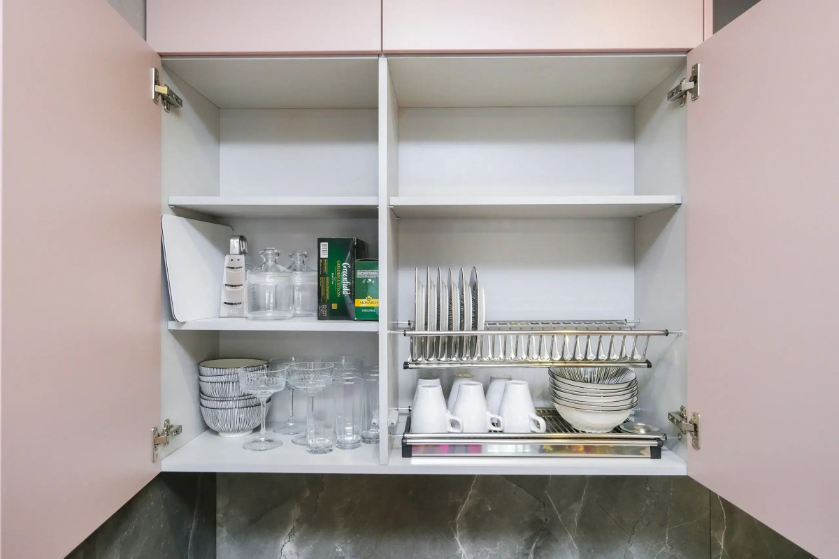 Большая Однокомнатная Квартира с Видом на Реку и Новым Ремонтом