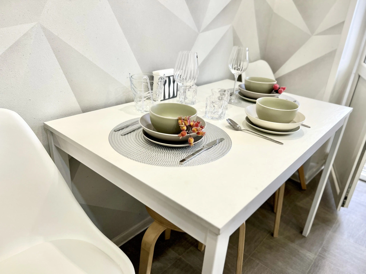 Квартира Просторная с Балконом на Строителей 2