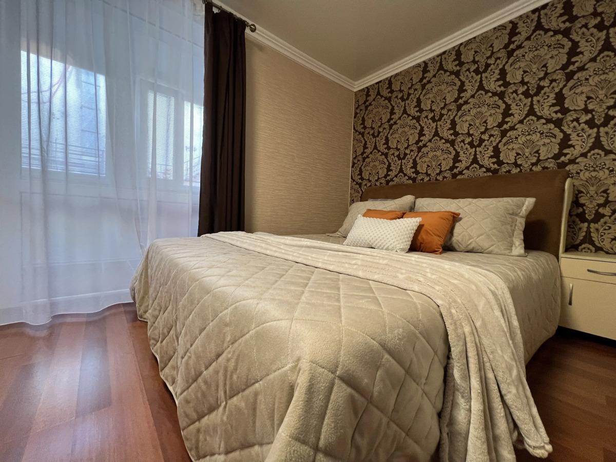 Квартира проспект Октябрьской Революции 40/4-2