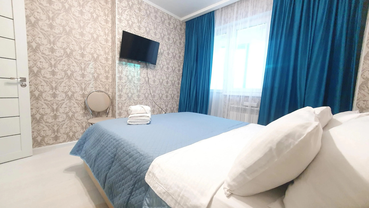 Апартаменты  с 2-мя кроватями и одноместный диван в центре Астаны