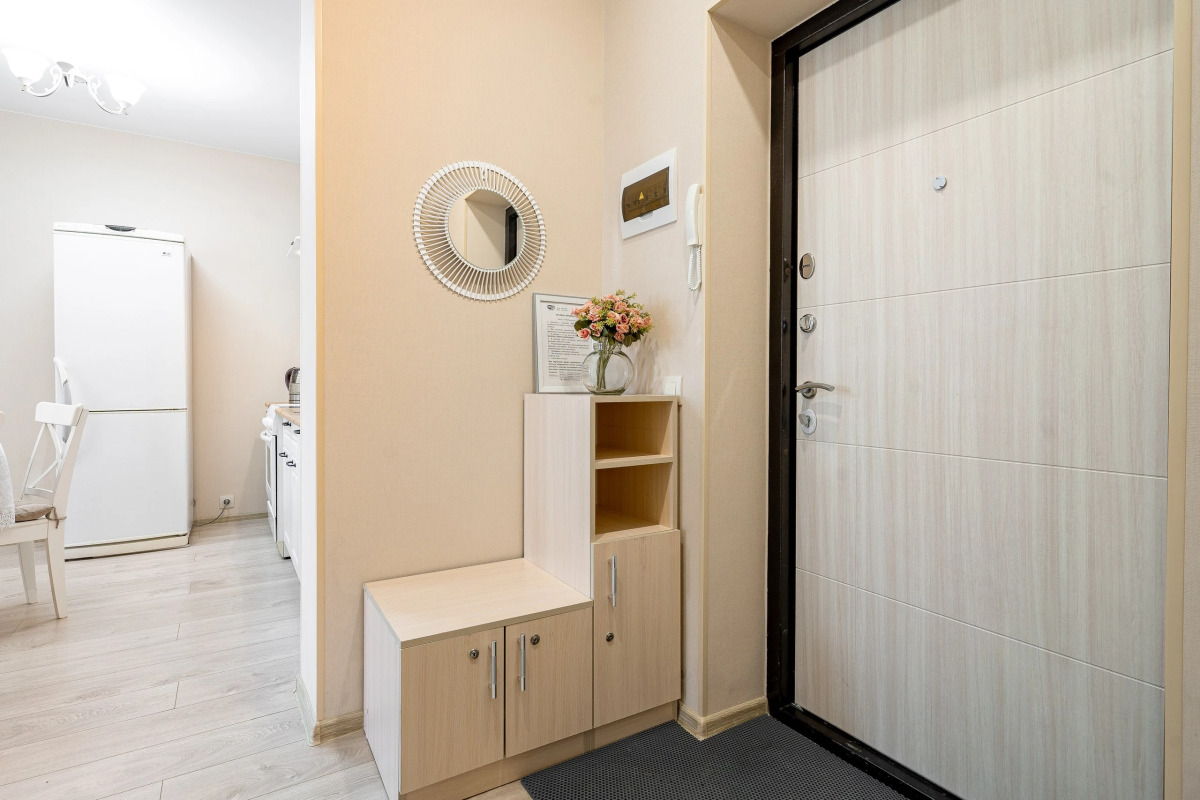 Апартаменты 1+ по Ивана Захарова 9/1