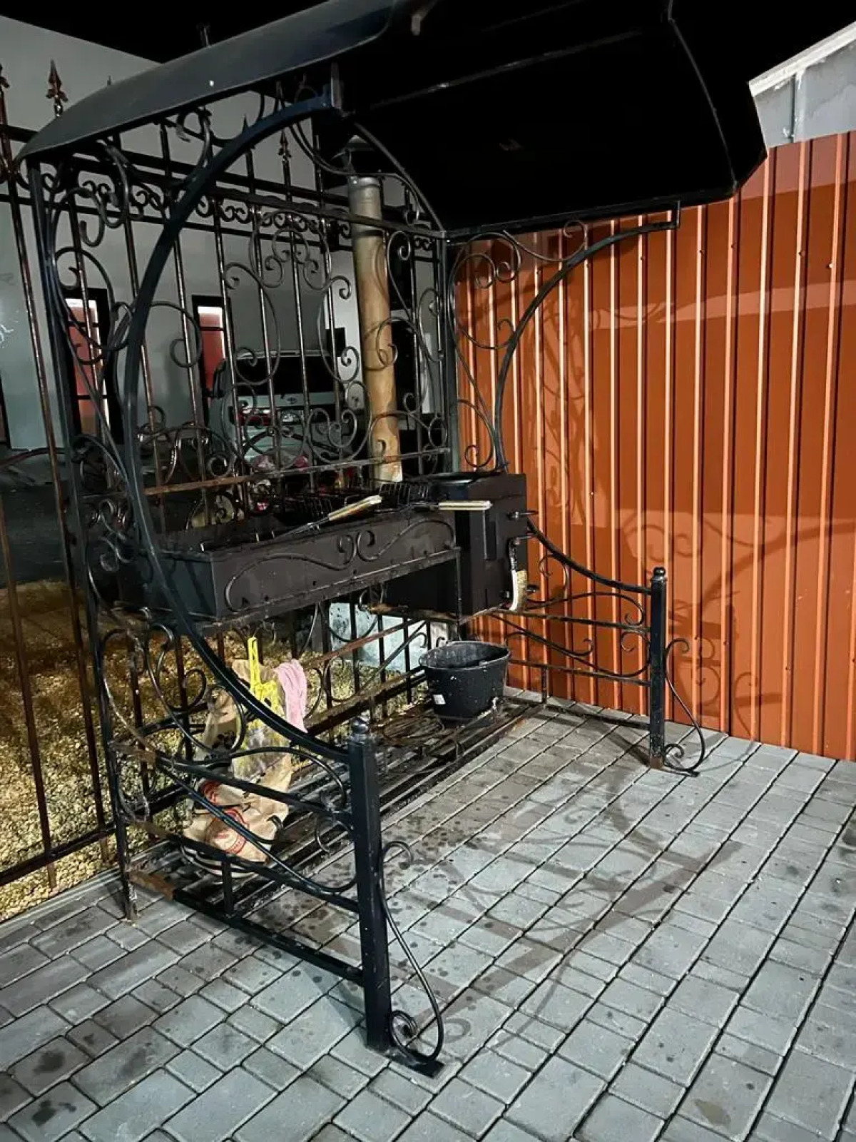 Белый песок