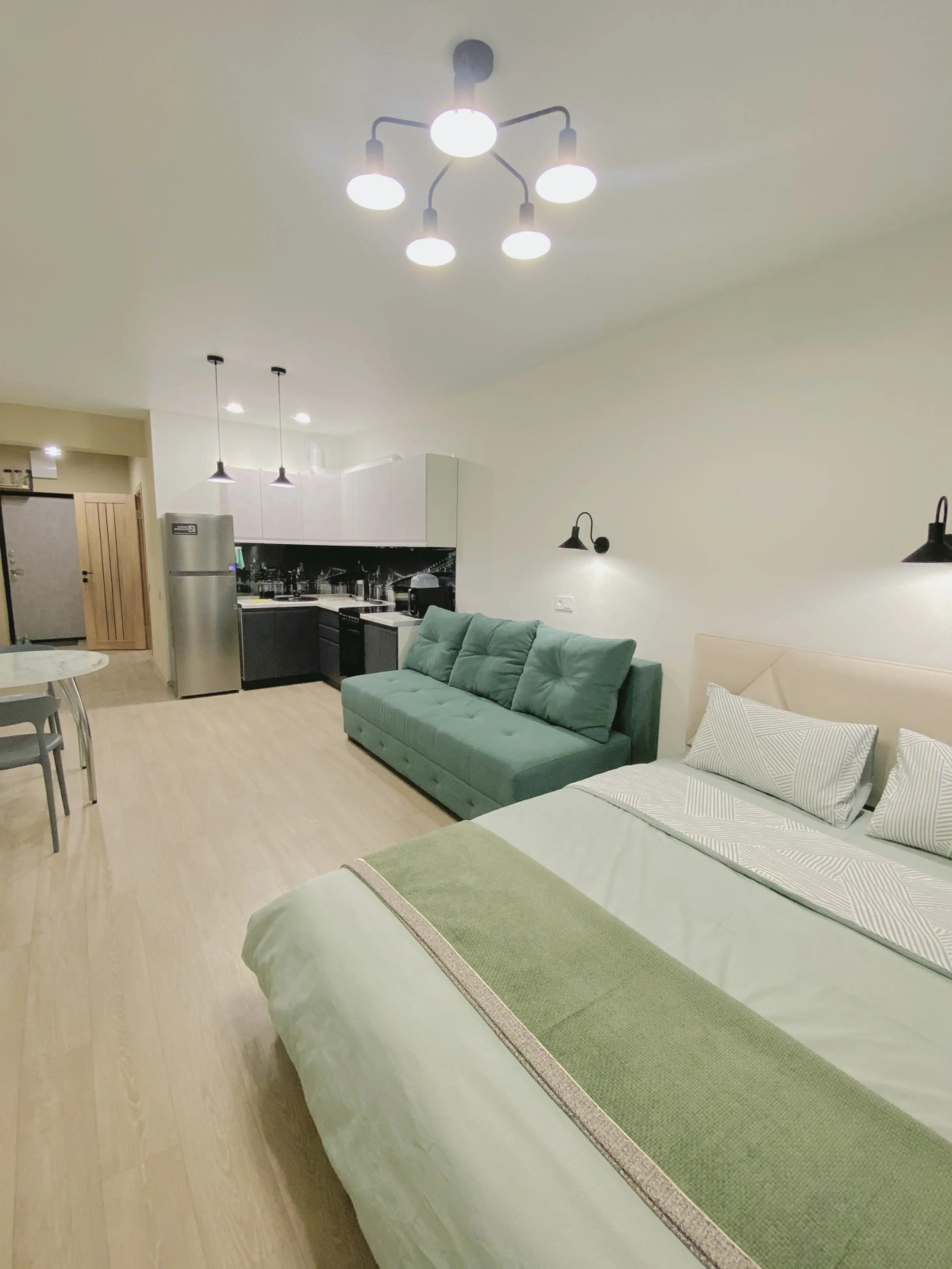 Квартира Стильная Студия на Якоби