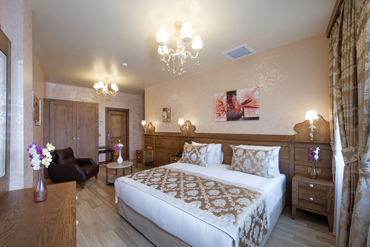 Отель Perapolis