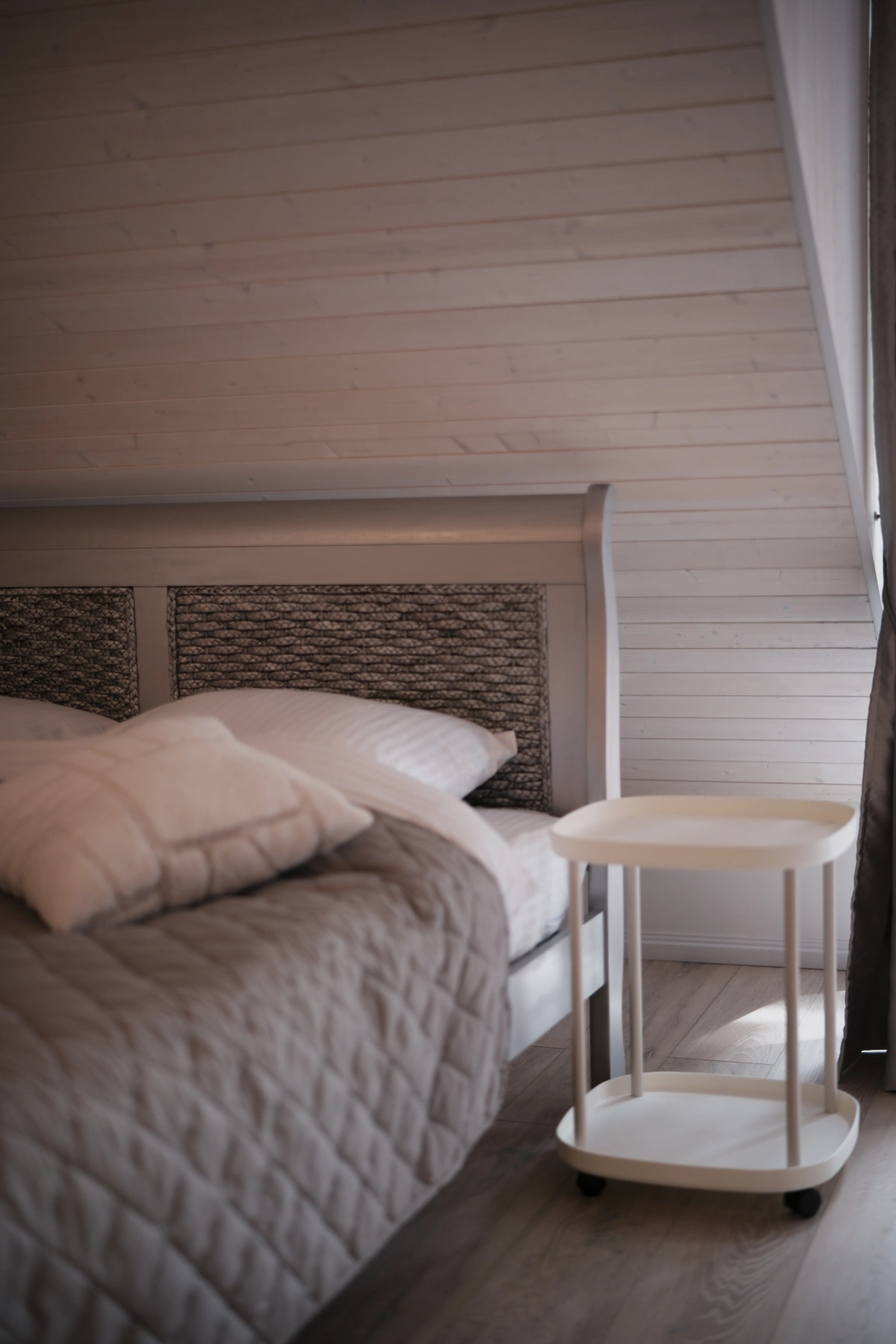 Квартира Однокомнатная мансарда у моря