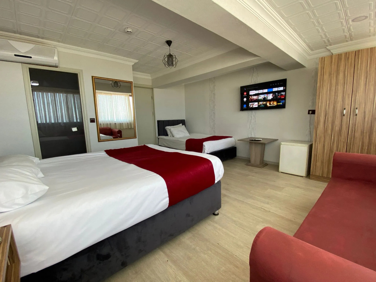 Отель Elit Holiday Hotel