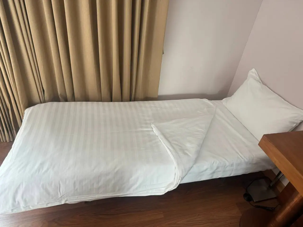 Отель Sacha's Hotel Uno