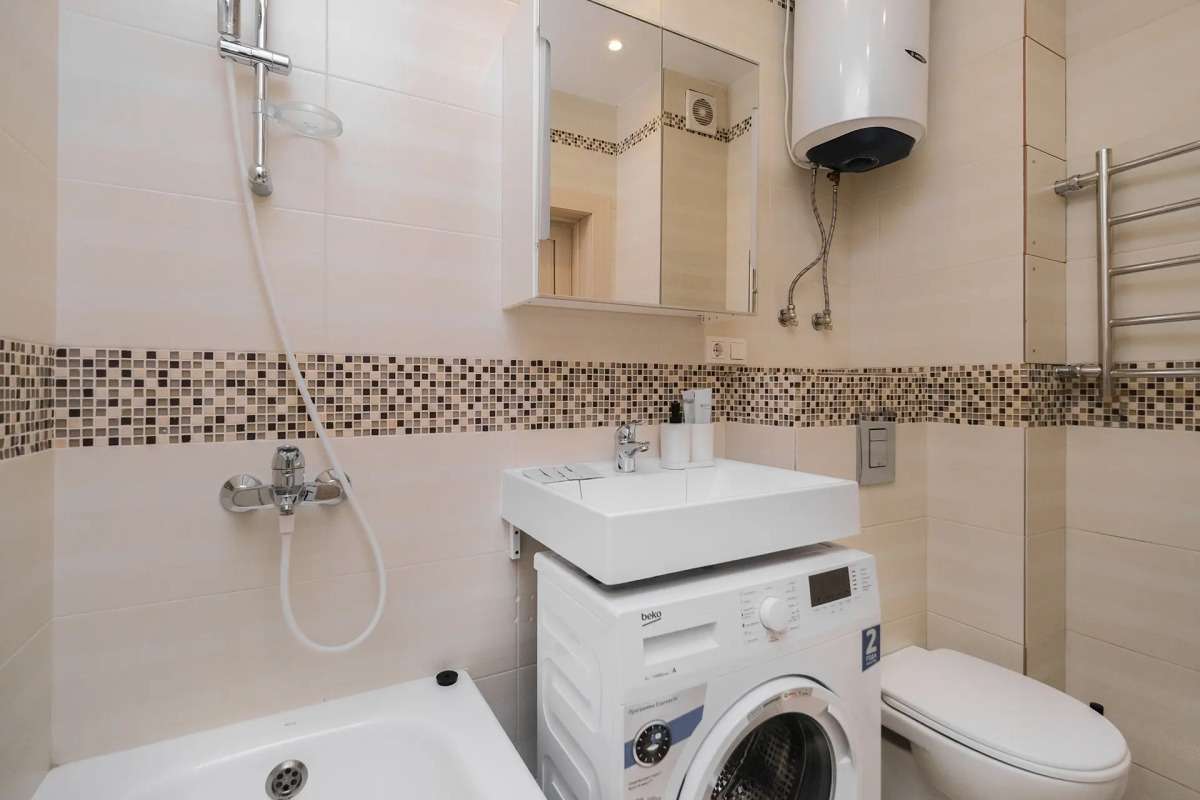 Апартаменты Домант Романова 60