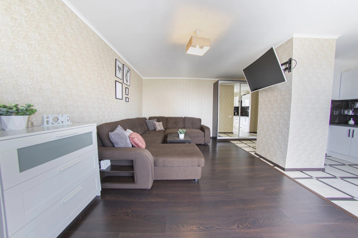 Апартаменты Двухкомнатная квартира на набережной