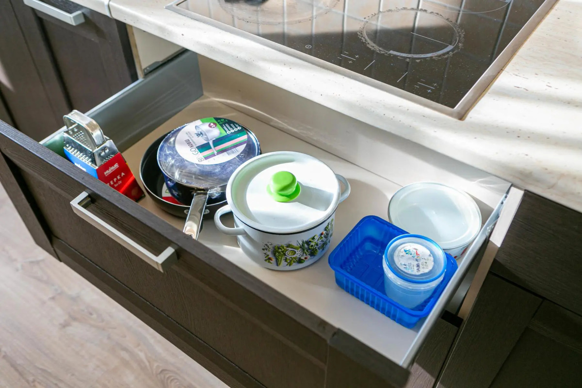 Апартаменты однокомнатные (97) Серебровская 91