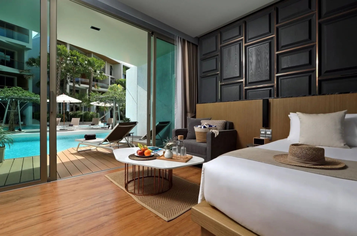 Отель Wyndham Grand Nai Harn Beach Phuket