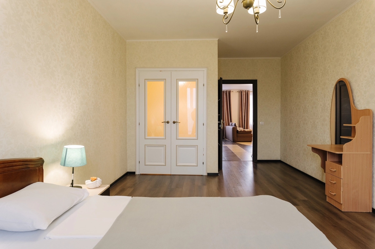 Апартаменты 9 ночей с видом на речку на Коммунальной 1