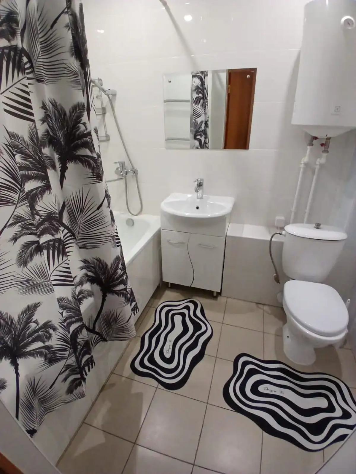 Апартаменты на Лазурной 13