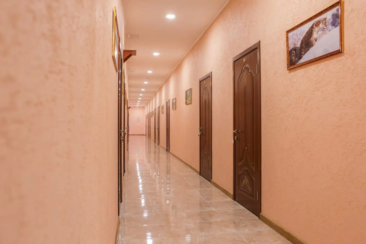 Отель Джулия