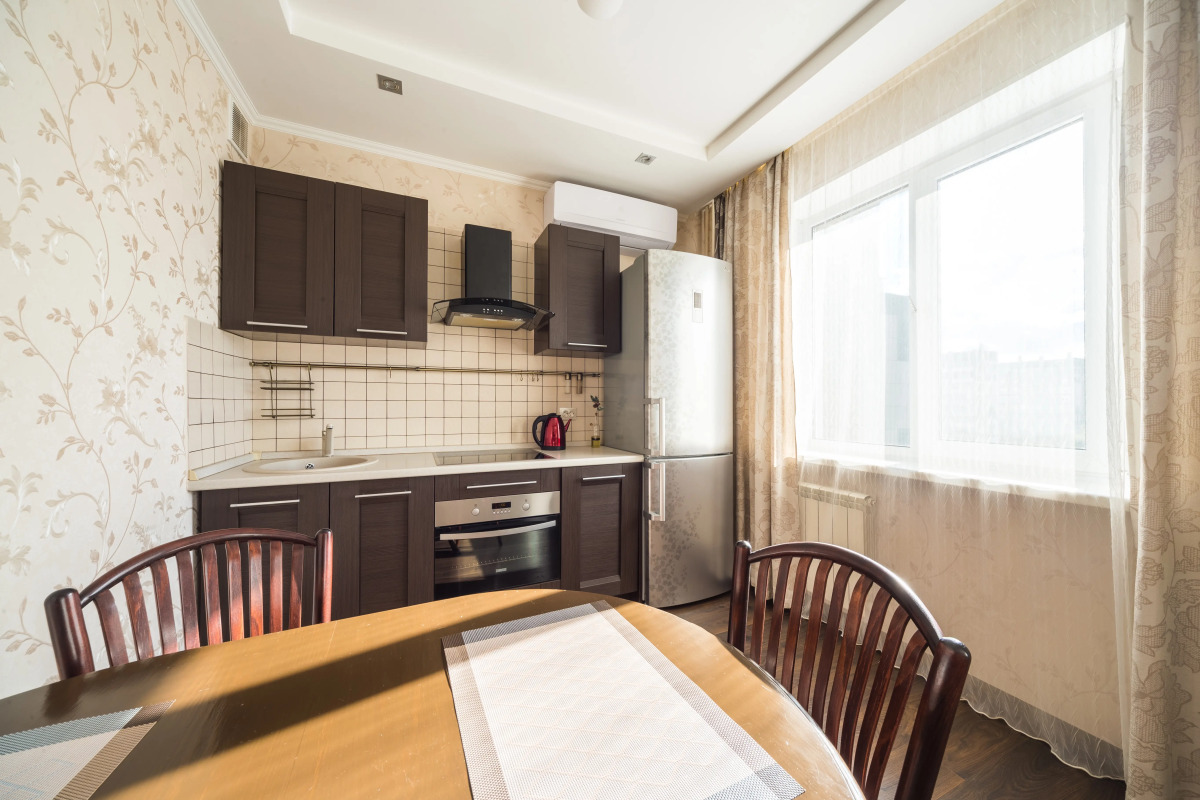 Квартира Тёплая солнечная возле БЦ Первая Башня