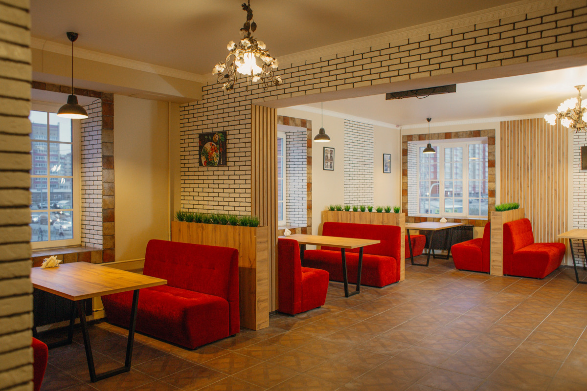 Отель Корона