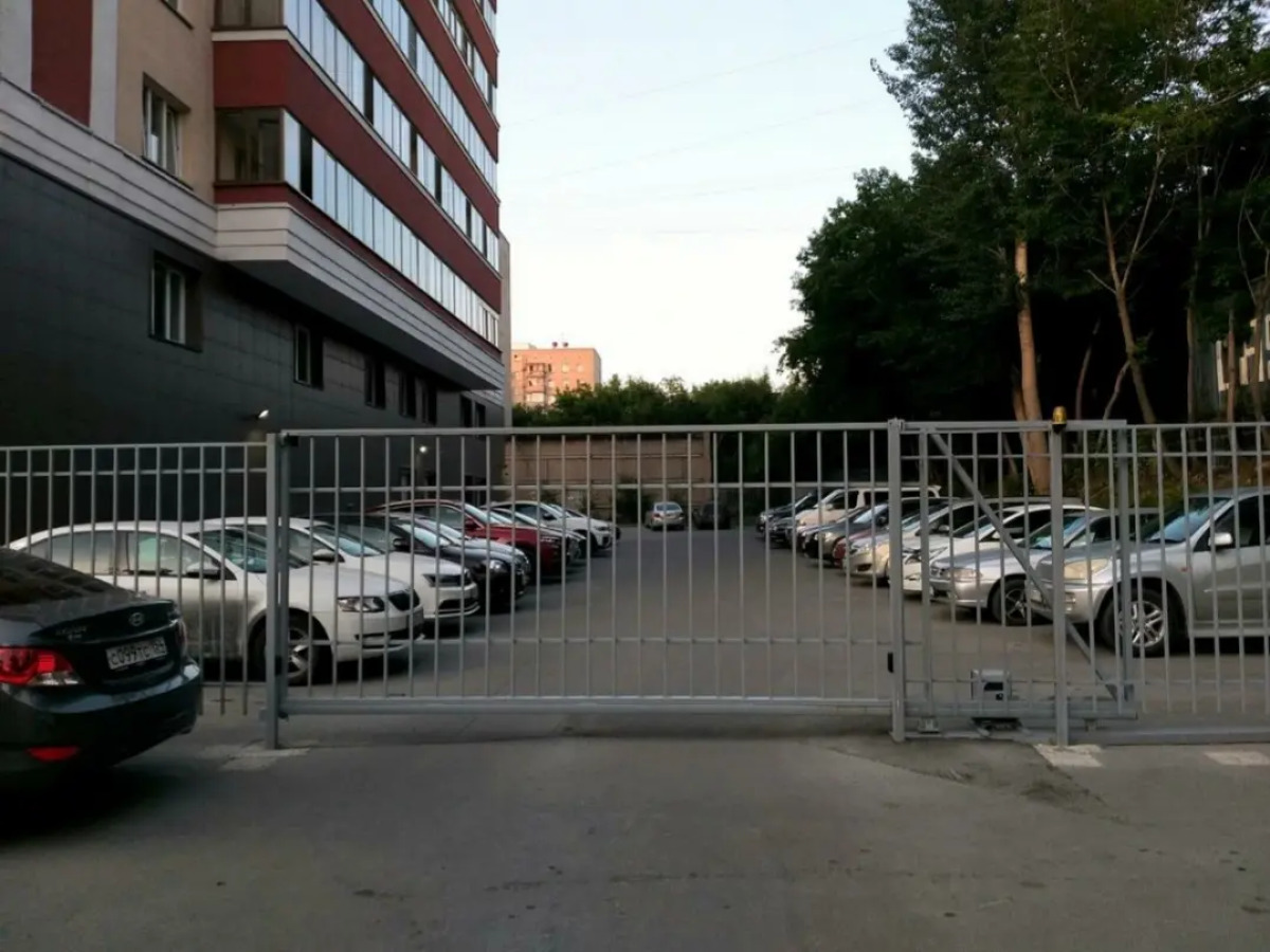 Квартира возле метро Красный проспект рядом МЦ Мешалкина