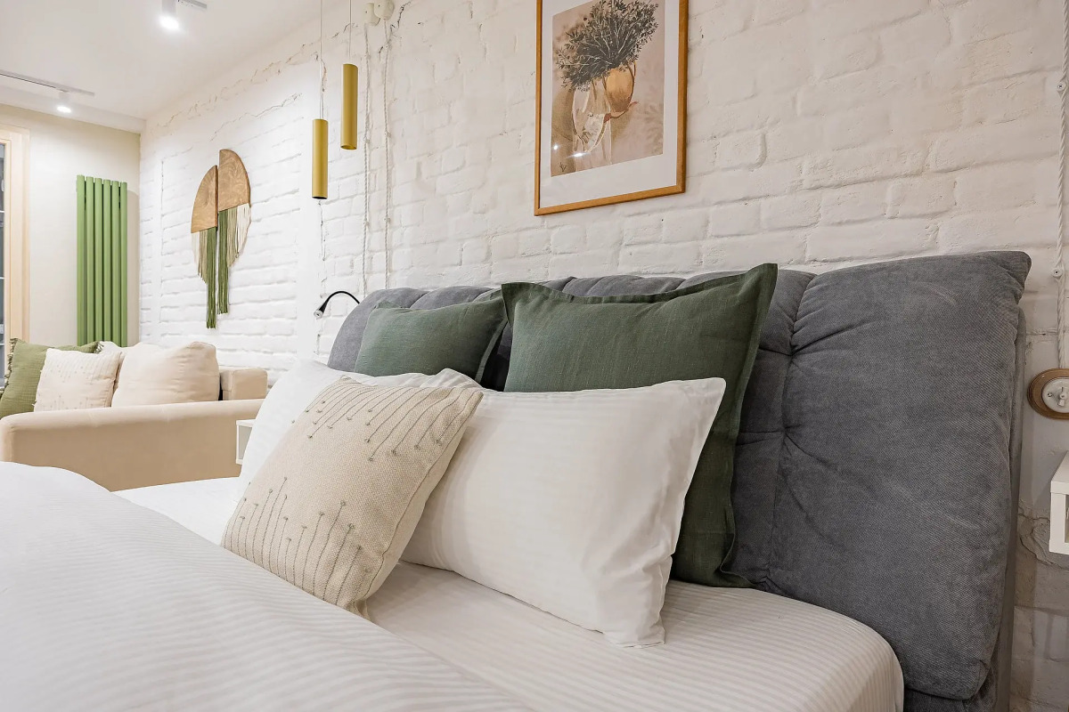 Апартаменты в Центре на Невзоровых 7 Сова-Дом