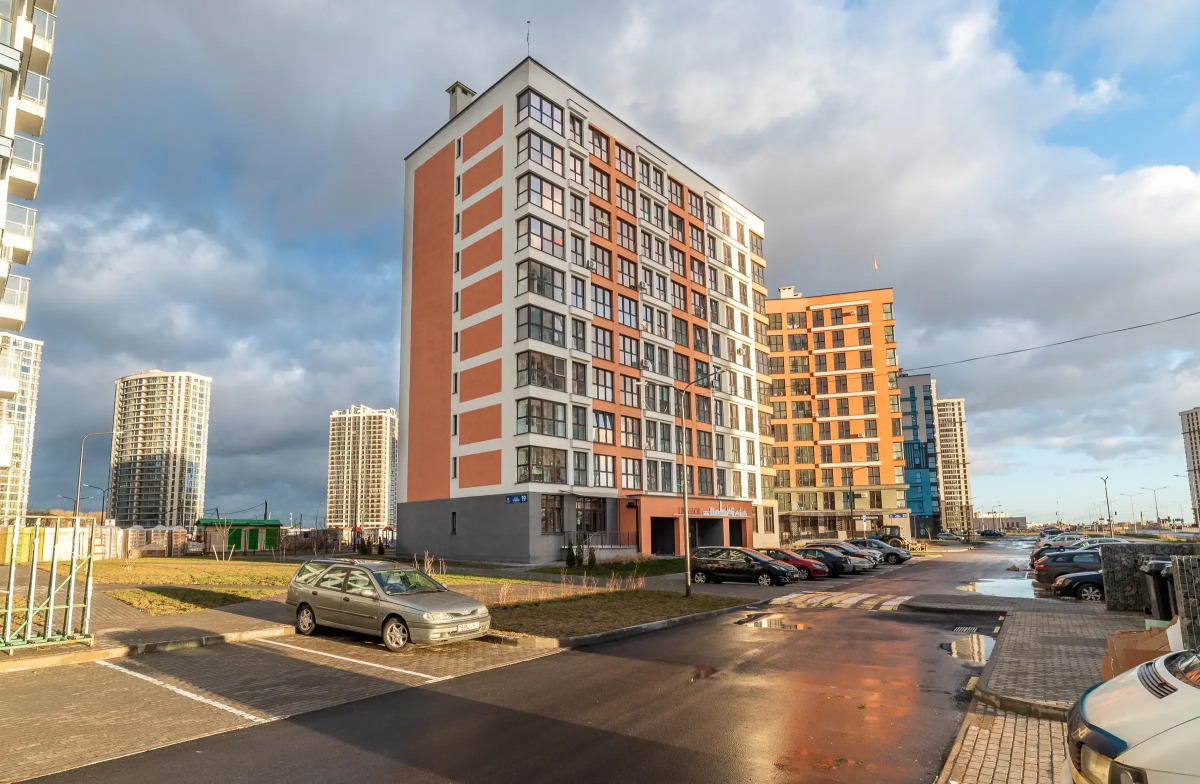 Апартаменты BelaTravel по адресу Игоря Лученка, д.19