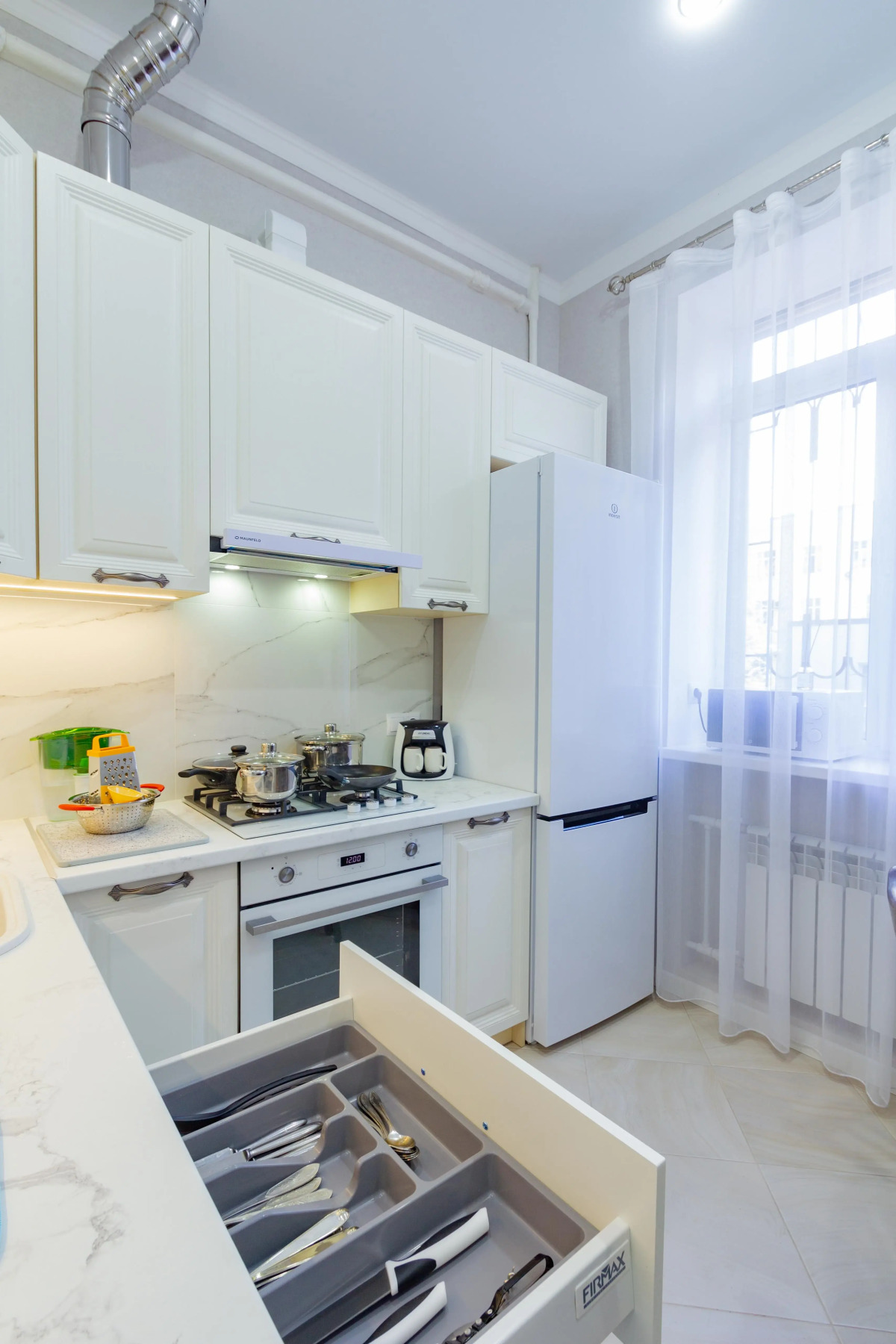 Квартира Двухкомнатная в Истoричeскoм Цeнтpе Гopода с Парковкой