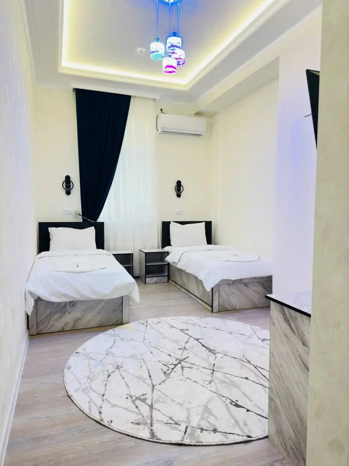 Отель Status Inn