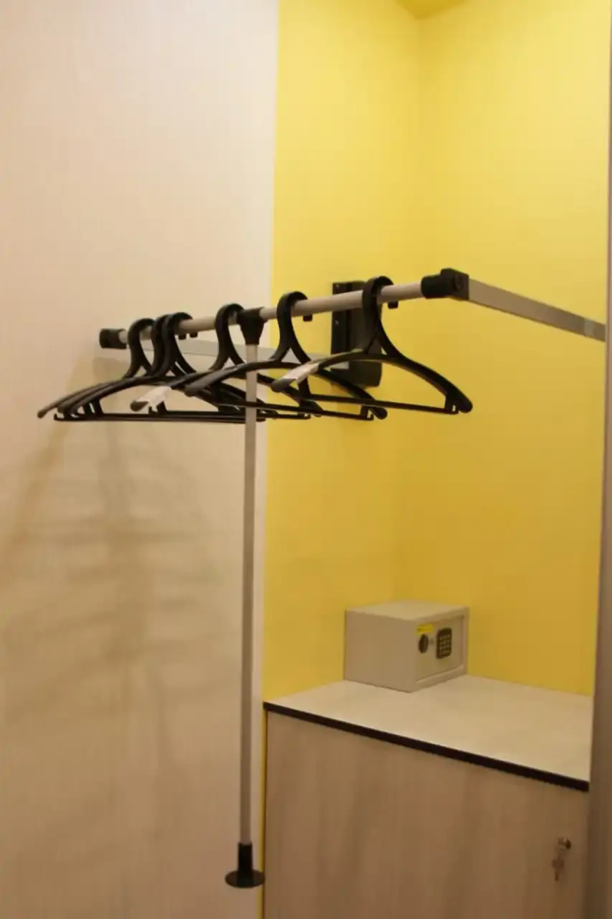 "Трехкомнатные апартаменты "Свой берег"