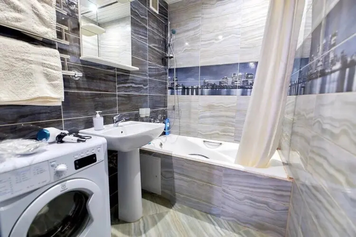 Квартира Космонавтов 12