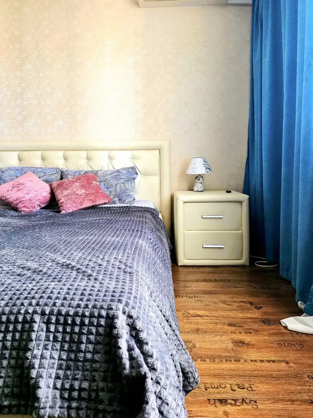 Апартаменты на Улице Алроса 5