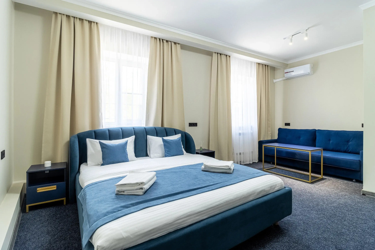 Отель Закат