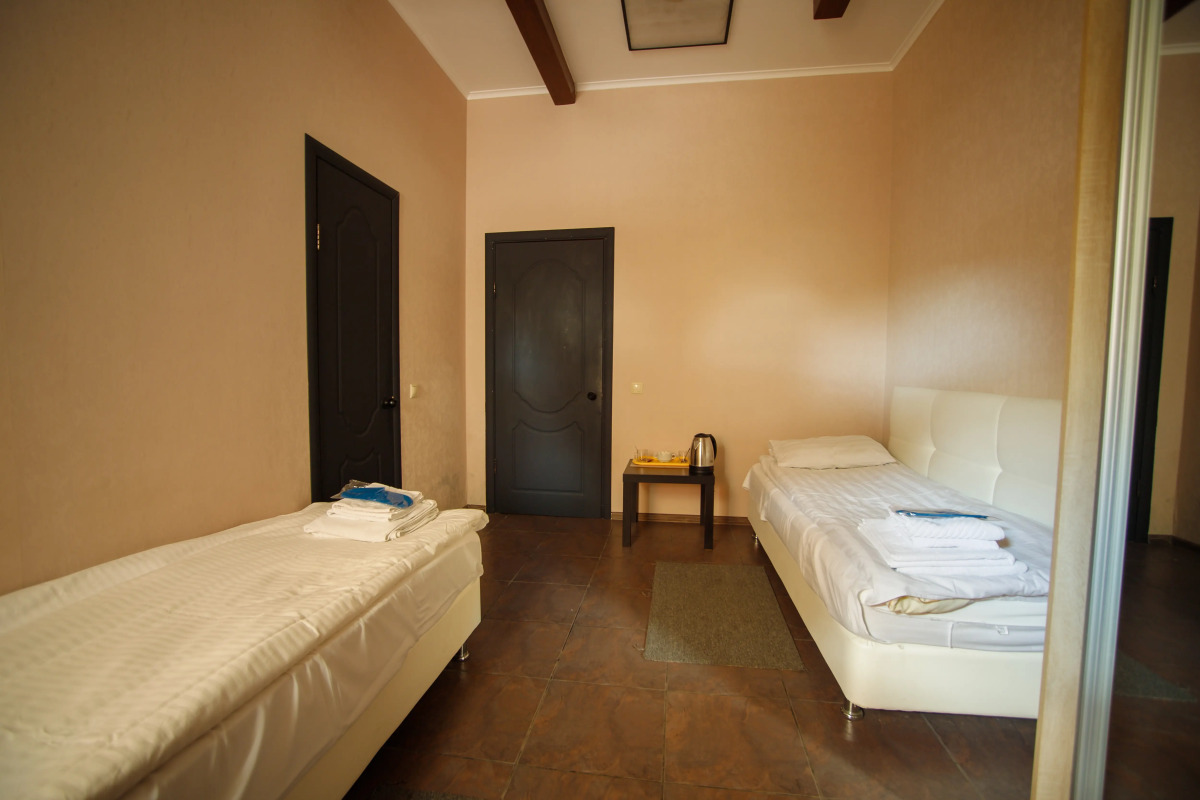 Меблированные комнаты Night Train