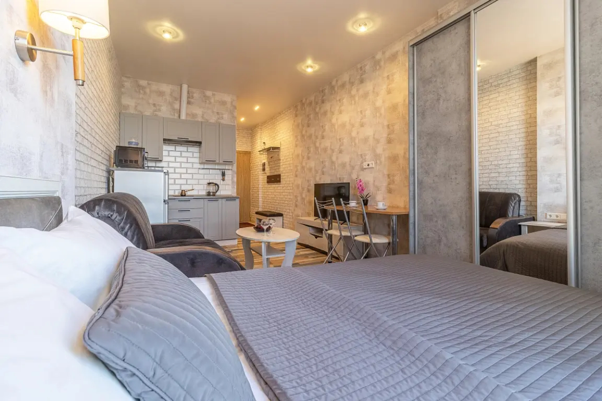 Апартаменты Stepanenkov на Максима Горького 23А на 7 этаже