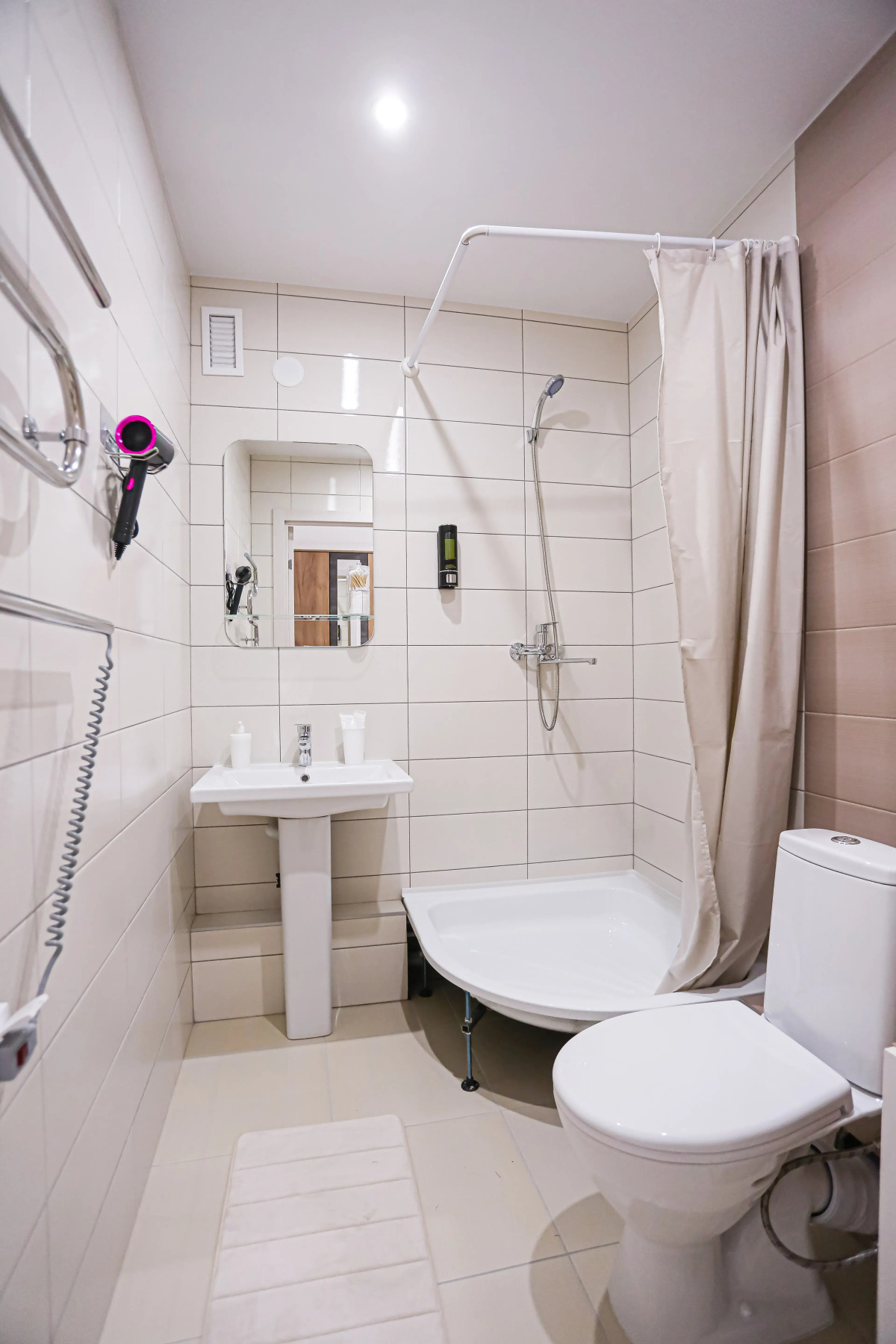 Апартаменты SunSet Героев Донбаса 15