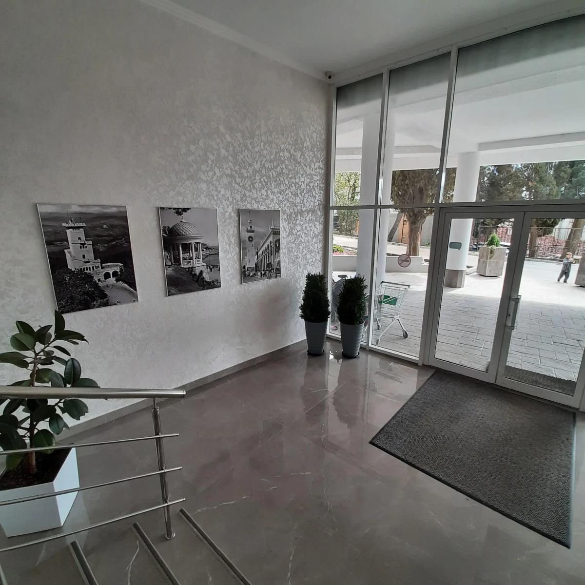 Апартаменты у моря "Светлана-Сочи"