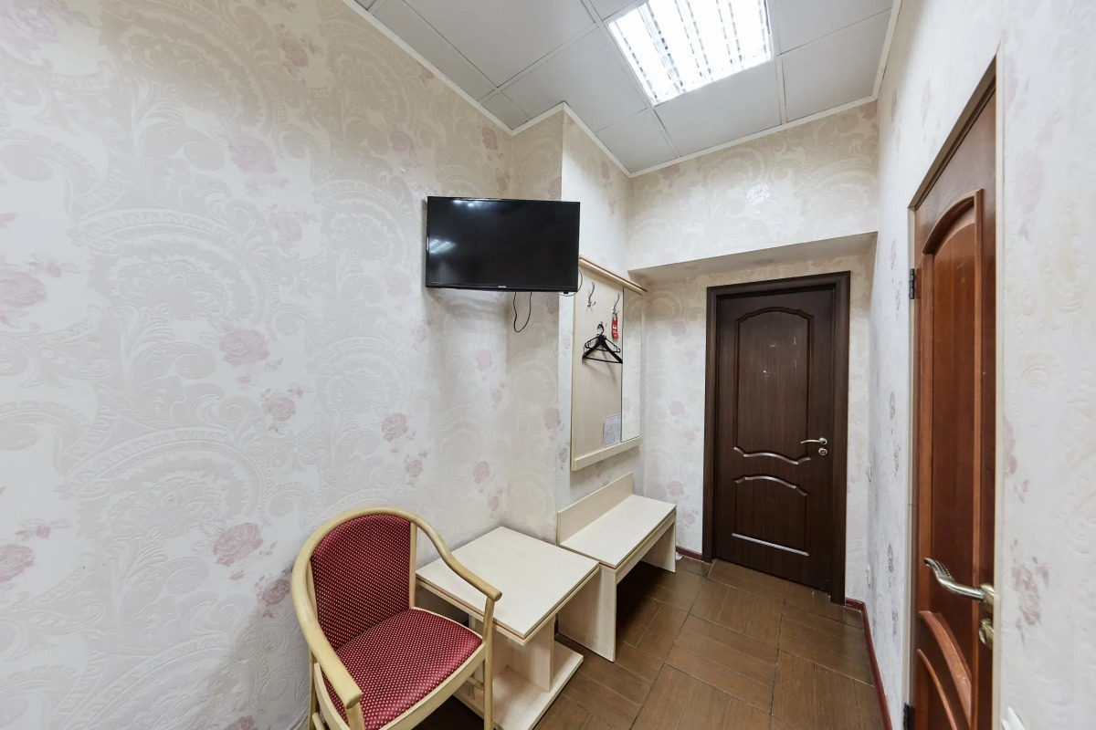 Автор Братиславская